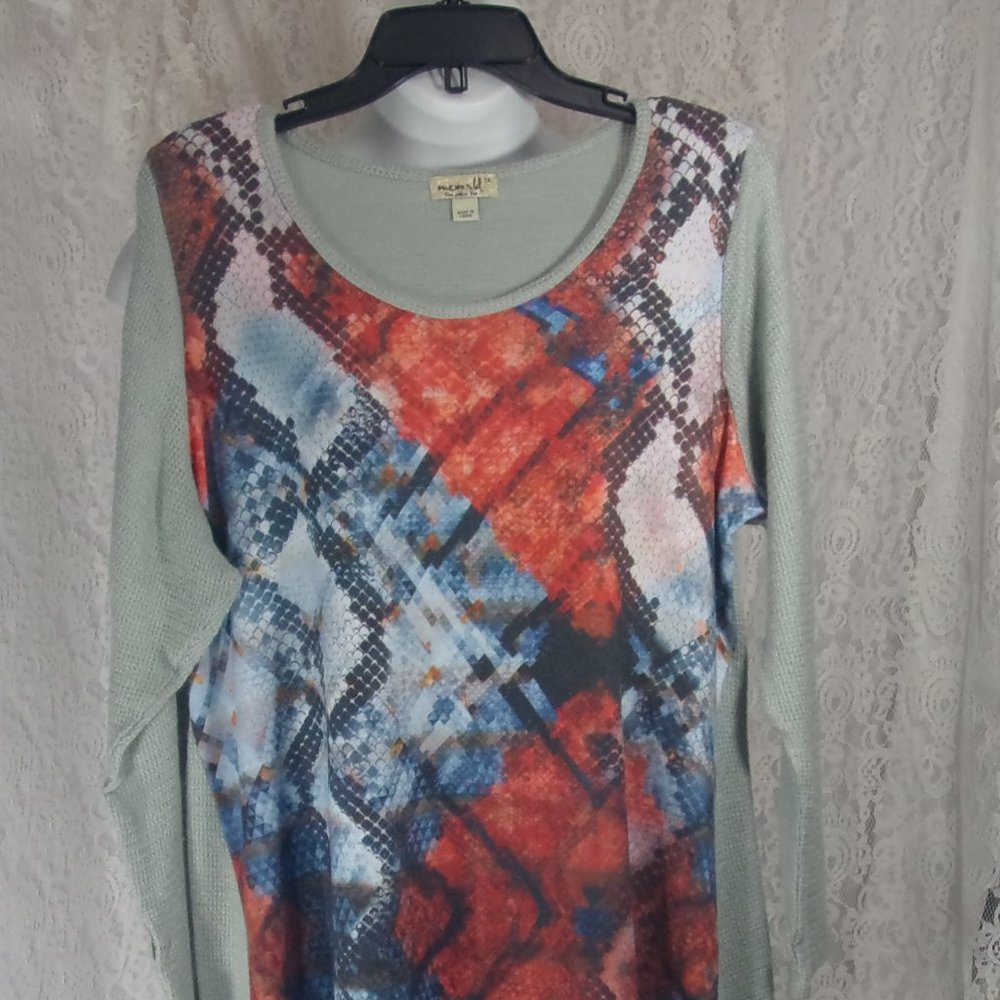 One World Top Tunic Geometric Front Print On Gray NWOT